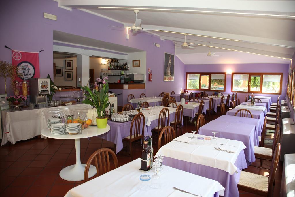 Albergo Rossella Castiglione della Pescaia Buitenkant foto